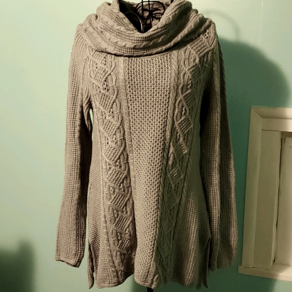 Jeanne Pierre sweater